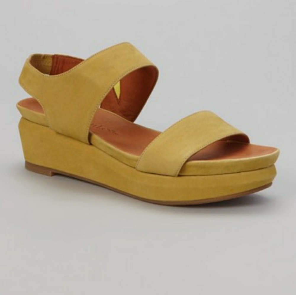 Gentle Souls lemon step ahead platform sandals